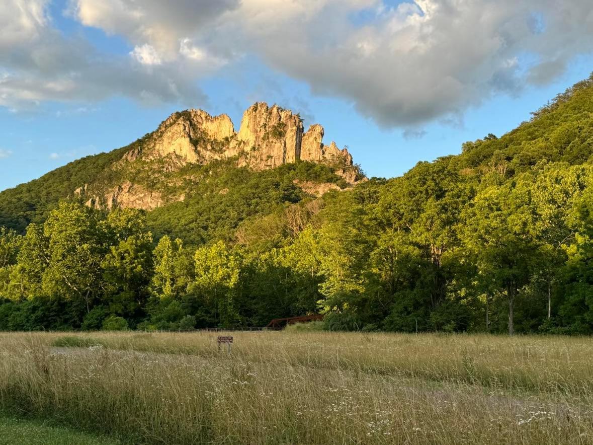 Villa The Renovated Barn At Seneca Rocks Extérieur photo